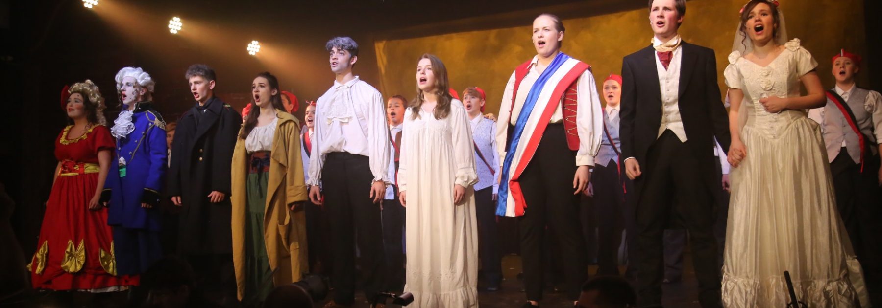 Glow Production – Les Misérables